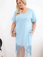 Dámske bavlnené šaty s výstrihom do V a strapcami v modrej farbe