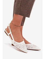 Dámské sandály s výšivkou na ploché bílé Grelia Dámské sandály s výšivkou na ploché bílé Grelia