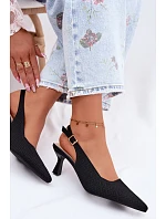 Materiálové sandály na podpatku černé Delessa