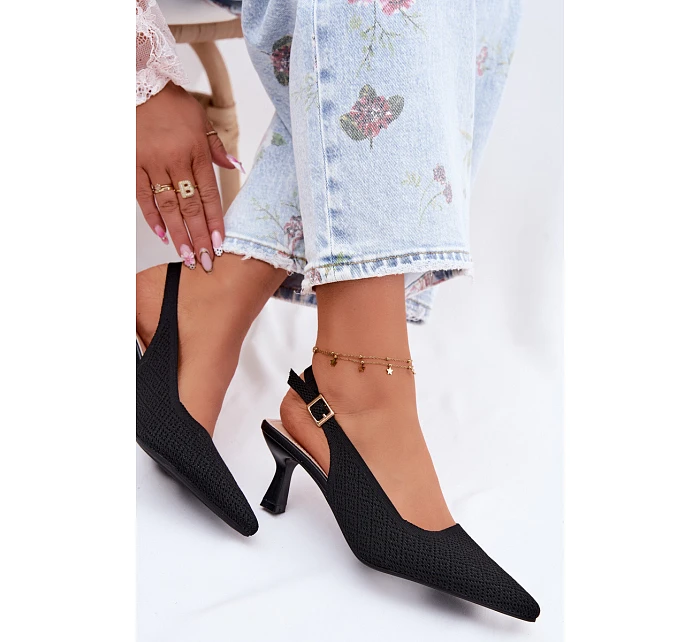 Materiálové sandály na podpatku černé model 22122572 - Boto