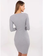 Šedé rebrované šaty s okrúhlym výstrihom (5131-18P)