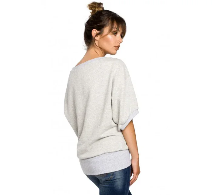 B048 Blúzka nadmernej veľkosti so zavinovacími detailmi - púdrová