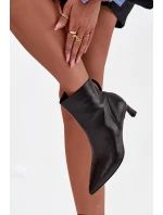 Botki Damskie Z Naturalnej Skóry Na Obcasie D&A CR52-661 Czarne Botki Damskie Z Naturalnej Skóry Na Obcasie D&A CR52-661 Czarne