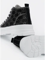 Praktické čierne tenisky na platforme pre ženy Praktické čierne tenisky na platforme pre ženy