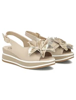 Dámske kožené sandále na platforme béžovej farby Filippo DS7045/26