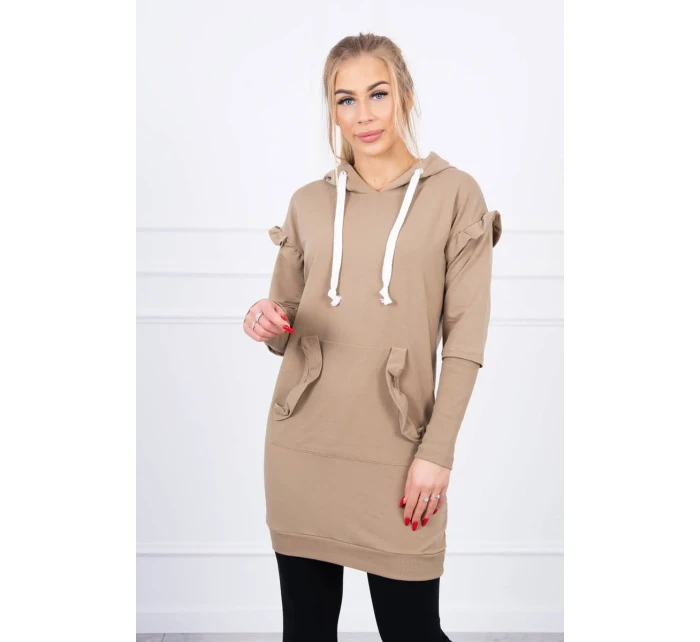 Šaty s ozdobnými volánikmi a kapucňou camel Šaty s ozdobnými volánikmi a kapucňou camel