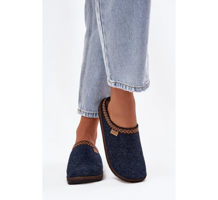 Dámské pantofle s výšivkou model 21725227 tmavě modré - Inblu