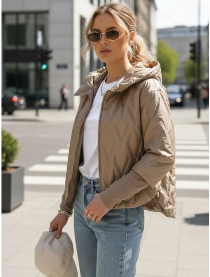Dámská přechodná prošívaná bunda s kapucí camel Dstreet model 21995988 - FashionStreet