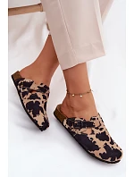 Kožené semišové pantofle s přezkou v  1905 model 22125824 - Zazoo