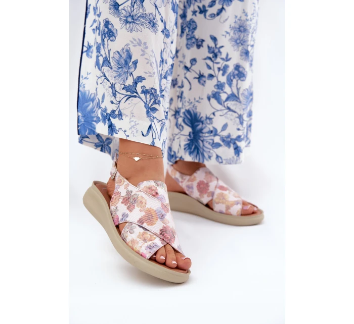 Sandały Damskie Z Eko Skóry W Kwiaty Multikolor Tosmelia Sandały Damskie Z Eko Skóry W Kwiaty Multikolor Tosmelia
