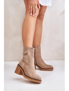 Topánky na podpätku model 201540 Krok vo veľkom štýle