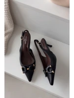 Sandále na podpätku model 224501 Krok vo veľkom štýle