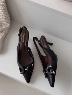 Sandále na podpätku model 224501 Krok vo veľkom štýle