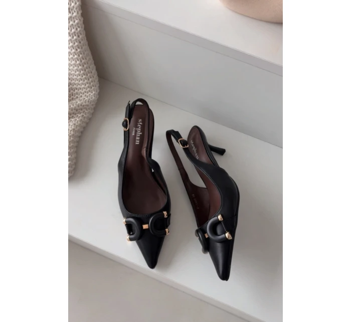 Sandále na podpätku model 224501 Krok vo veľkom štýle