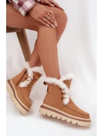 Dámské zimní boty z přírodního semiše model 21725177 Camel - Lee Cooper Dámské zimní boty z přírodního semiše model 21725177 Camel - Lee Cooper