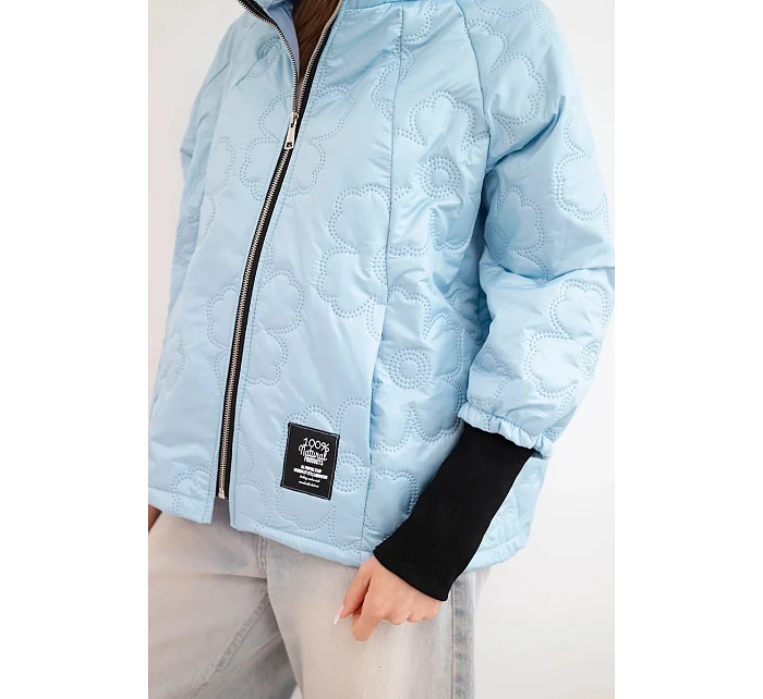 Dámska jarná prešívaná bunda s ozdobným potlačou a zipsom modrá