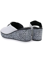 Dámske kožené žabky na platforme biele S.Barski 7012