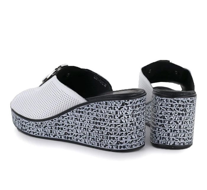 Dámske kožené žabky na platforme biele S.Barski 7012