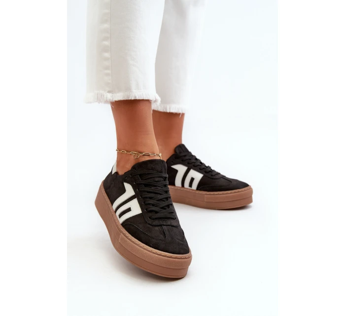 Dámské kožené tenisky na platformě černé model 21665868 - Zazoo Dámské kožené tenisky na platformě černé model 21665868 - Zazoo