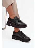 Dámske lakované topánky na platforme Artiker - čierne