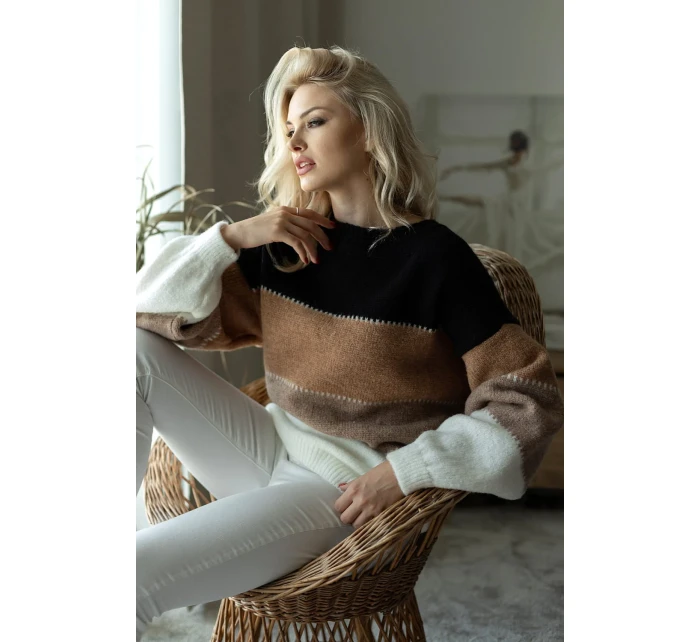 Sveter model 171317 PeeKaBoo