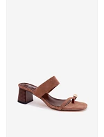 Klapky na podpatku model 228978 Step in style Klapky na podpatku model 228978 Step in style