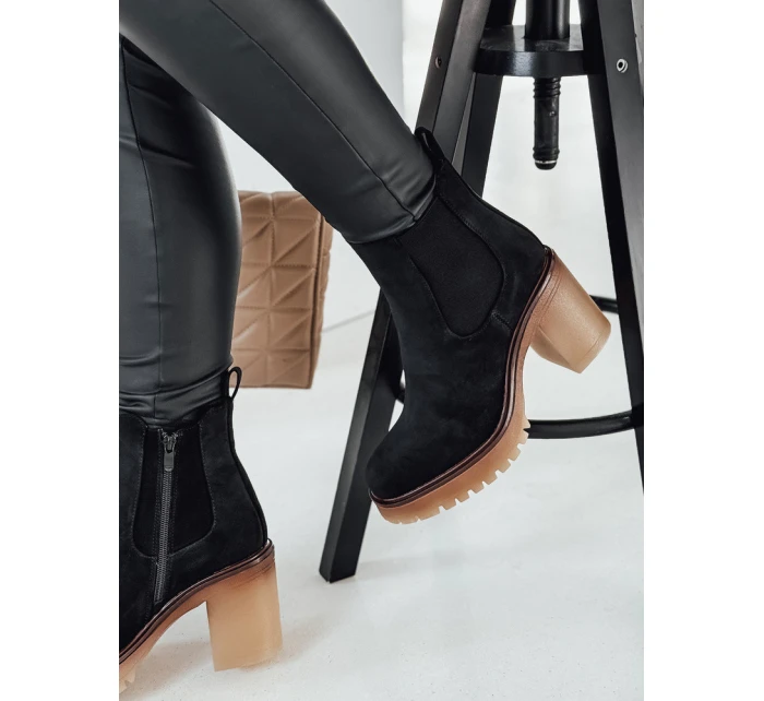 dámské kozačky na černé Dstreet model 21981379 - FashionStreet dámské kozačky na černé Dstreet model 21981379 - FashionStreet