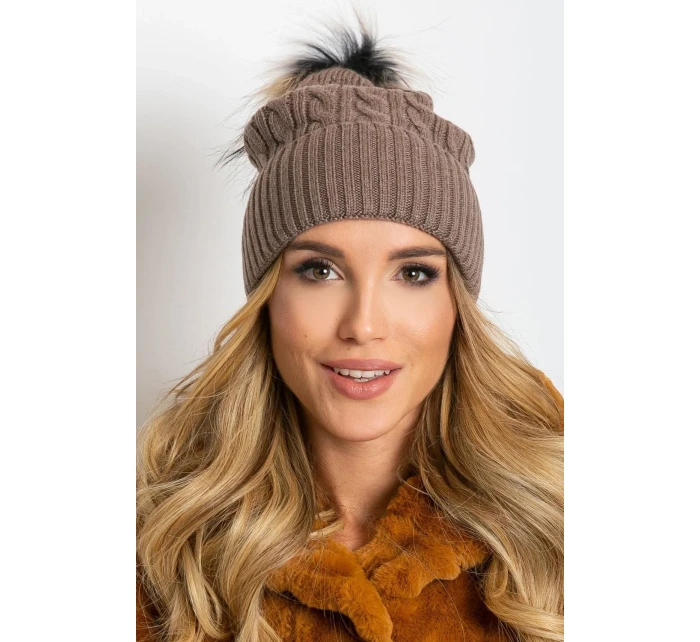 Model uzáveru 208258 AT