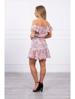 Kvetinové šaty s odhalenými ramenami vo fialovej farbe