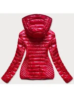 Červená prošívaná dámská bunda s kapucí model 16146925 - S'WEST Červená prošívaná dámská bunda s kapucí model 16146925 - S'WEST