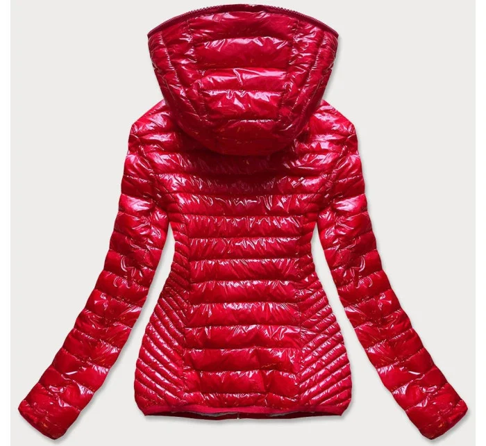 Červená prošívaná dámská bunda s kapucí model 16146925 - S'WEST Červená prošívaná dámská bunda s kapucí model 16146925 - S'WEST