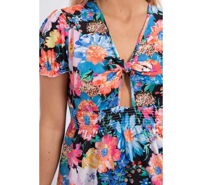 Kvetinové šaty s výstrihom do V čiernej