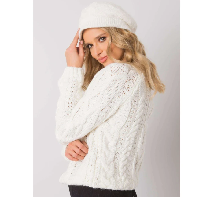 Čiapka AT CZ H 615 ecru