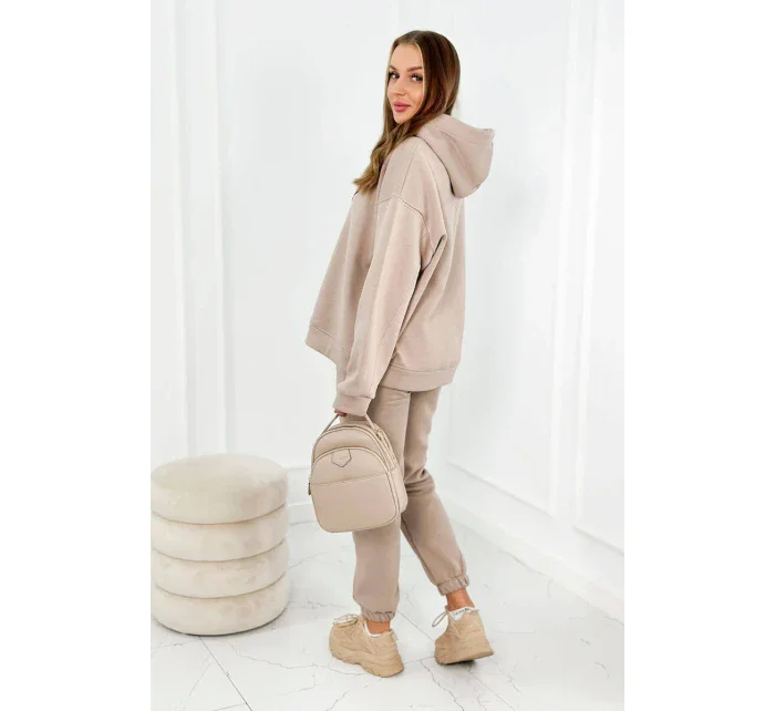 Bavlněná souprava s vyšívaným nápisem Paradise tmavě béžová Bavlněná souprava s vyšívaným nápisem Paradise tmavě béžová