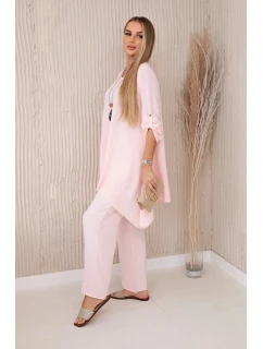 Súprava blúzka + nohavice s príveskom svetlo púdrovo ružová