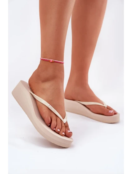 Žabky model 212879 Krok vo veľkom štýle