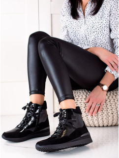 Komfortné dámske čierne členkové topánky bez podpätku