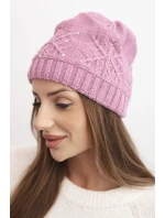 Dámská zimní čepice z vlny a pletením s perličkami tmavě růžová model 21783057 - K-Fashion