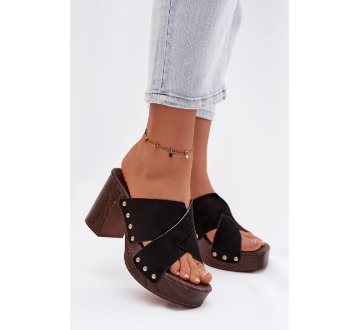 Dámské sandály na podpatku se zlatými přezkami Černé Nerelle