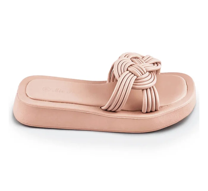 Béžové dámské pantofle s podrážkou model 17352363 - Mix Feel Béžové dámské pantofle s podrážkou model 17352363 - Mix Feel