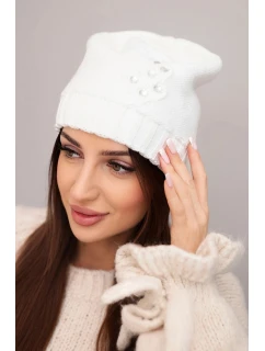 Dámska zimná čiapka s ozdobným kvetom a zirkónom K400 biela
