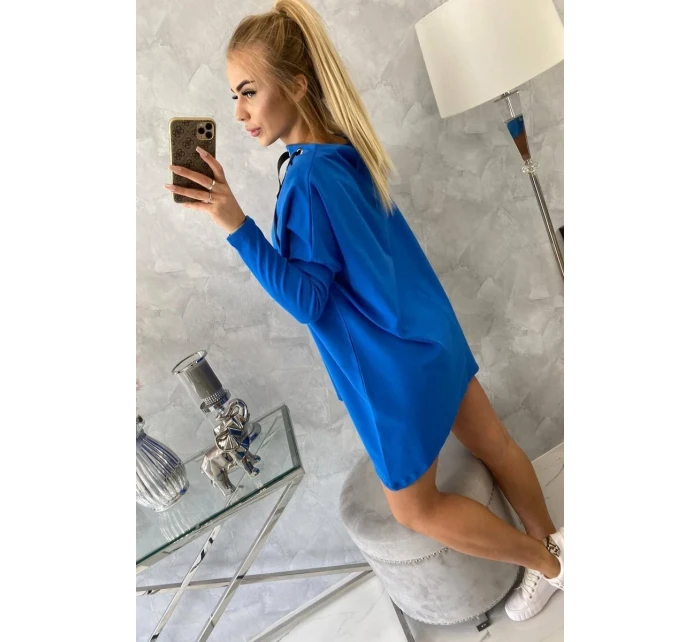 Oversize blúzka s asymetrickými bokmi nevädze modrá