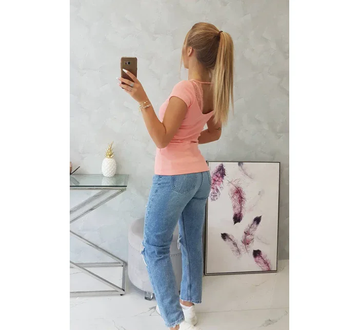 Blúzka s čipkovým výstrihom marhuľová Blúzka s čipkovým výstrihom marhuľová