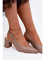 Dámské sandály s na podpatku Taupe model 22221087 - Zazoo Dámské sandály s na podpatku Taupe model 22221087 - Zazoo