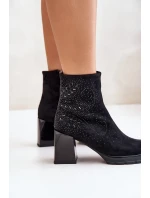 Ocieplane Botki Damskie Na Słupku Ze Zdobieniem D&A MR880-130 Czarne