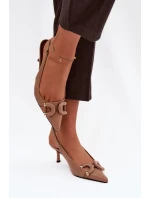 Dámské sandály na podpatku s ozdobným detailem hnědé model 21900459 - Boto