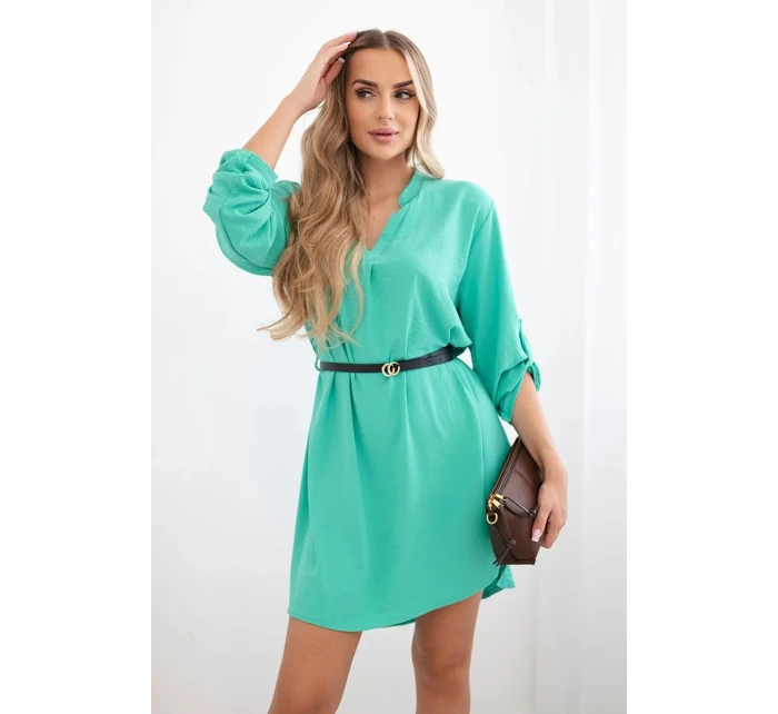 Šaty s delšími zády a pásem mincovna Šaty s delšími zády a pásem mincovna