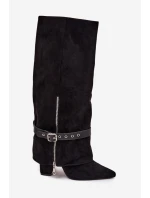 Kozaki Damskie Wsuwane Na Słupku Z Ozdobnym Paskiem Czarne Jolivine Kozaki Damskie Wsuwane Na Słupku Z Ozdobnym Paskiem Czarne Jolivine