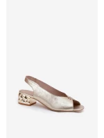 Kožené elegantní dámské sandály model 21691879 zlaté - CheBello