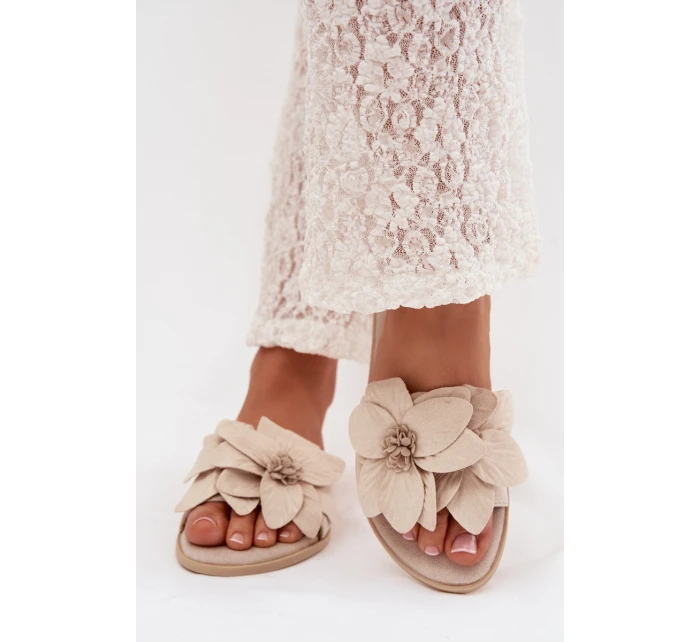 Dámské ploché nazouváky s ozdobnými květy model 22032014 - Boto
